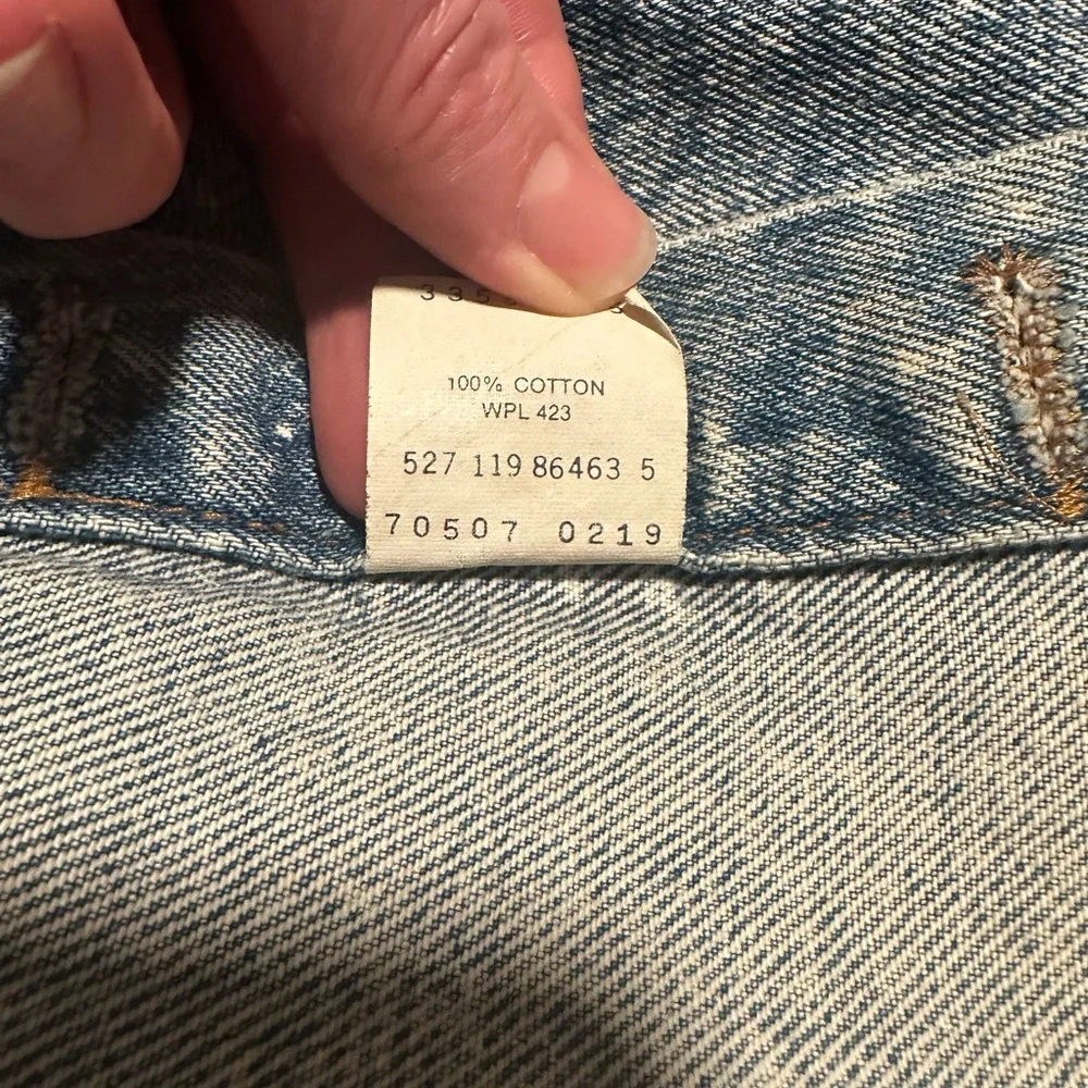 80s vintage acid washed Levi's jacket - Picture 5 of 9